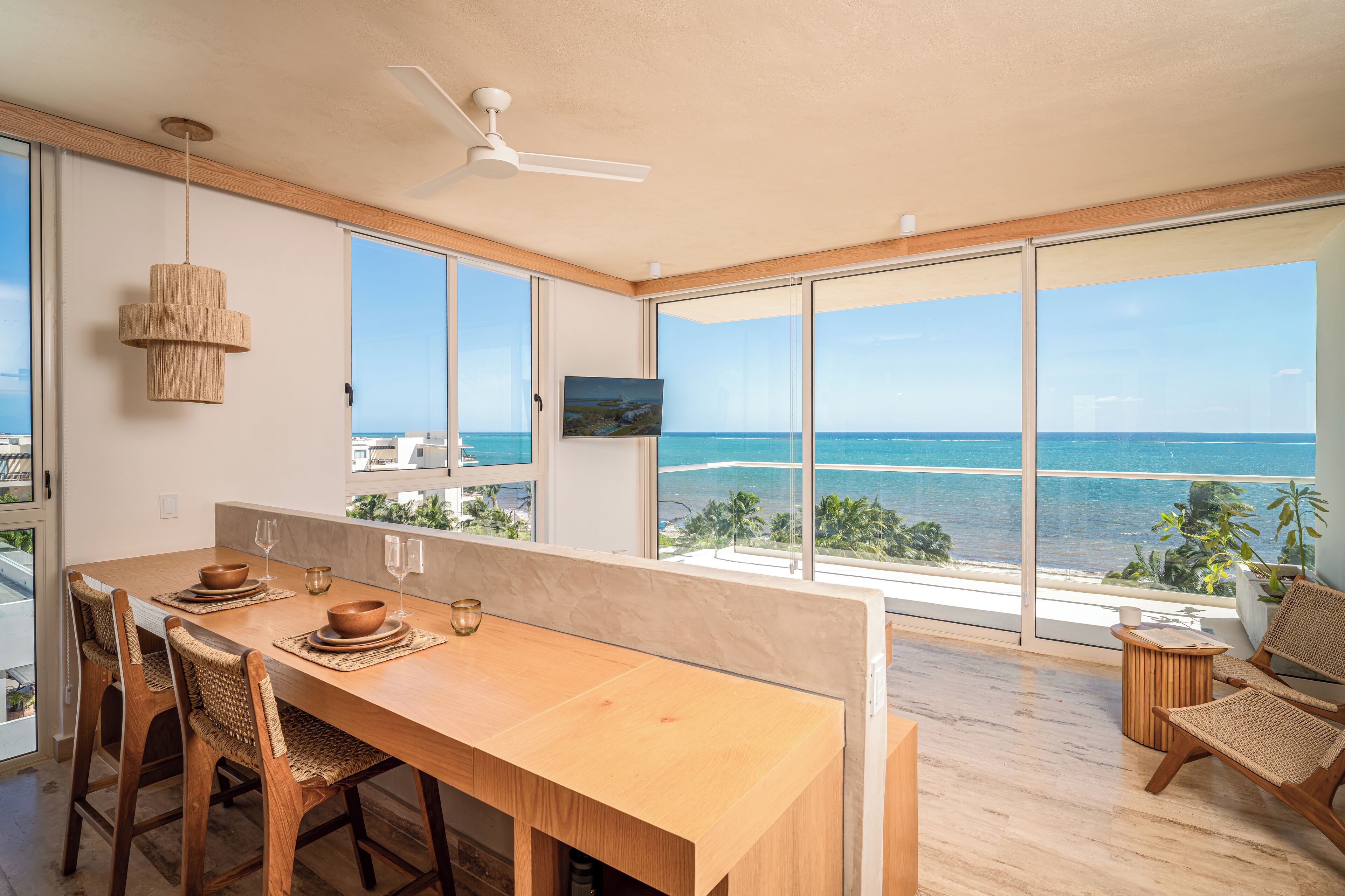 Een laptopwerkplek, gratis wifi