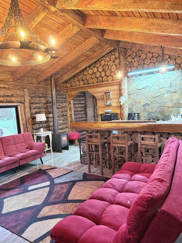 Mountain cabin, natural environment, Huequecura river tourist attractions