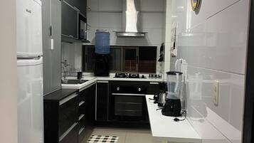 Micro-ondas, fogão, cooktop