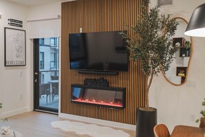 Kondo Deluks, pemandangan gunung | Area keluarga