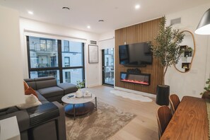 Revy Retreat (Unit 1405) | Living area - Revy Retreat (Revelstoke)