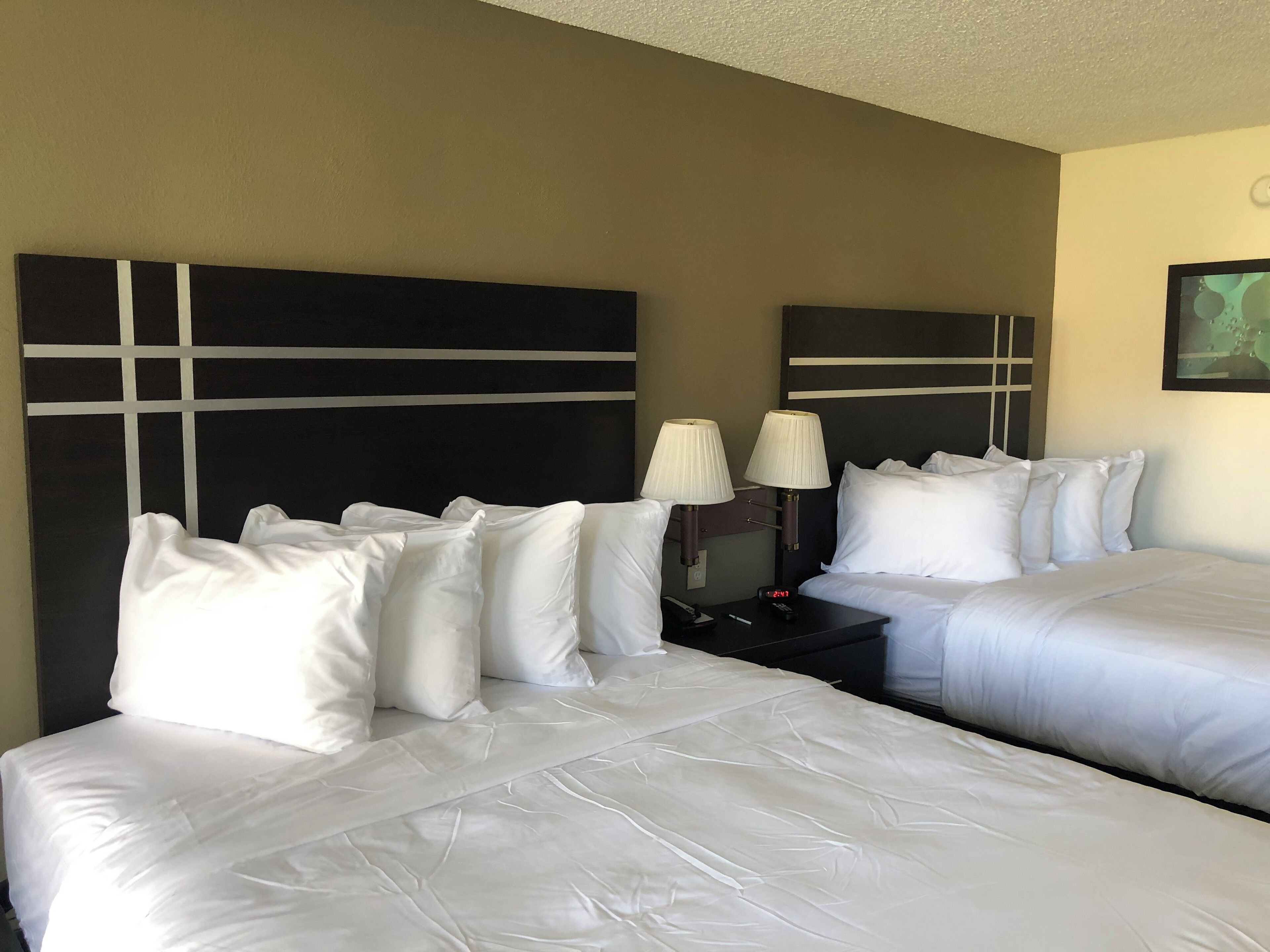 Double Room, 2 Queen Beds, Roll-in Shower, Non Smoking | Free WiFi