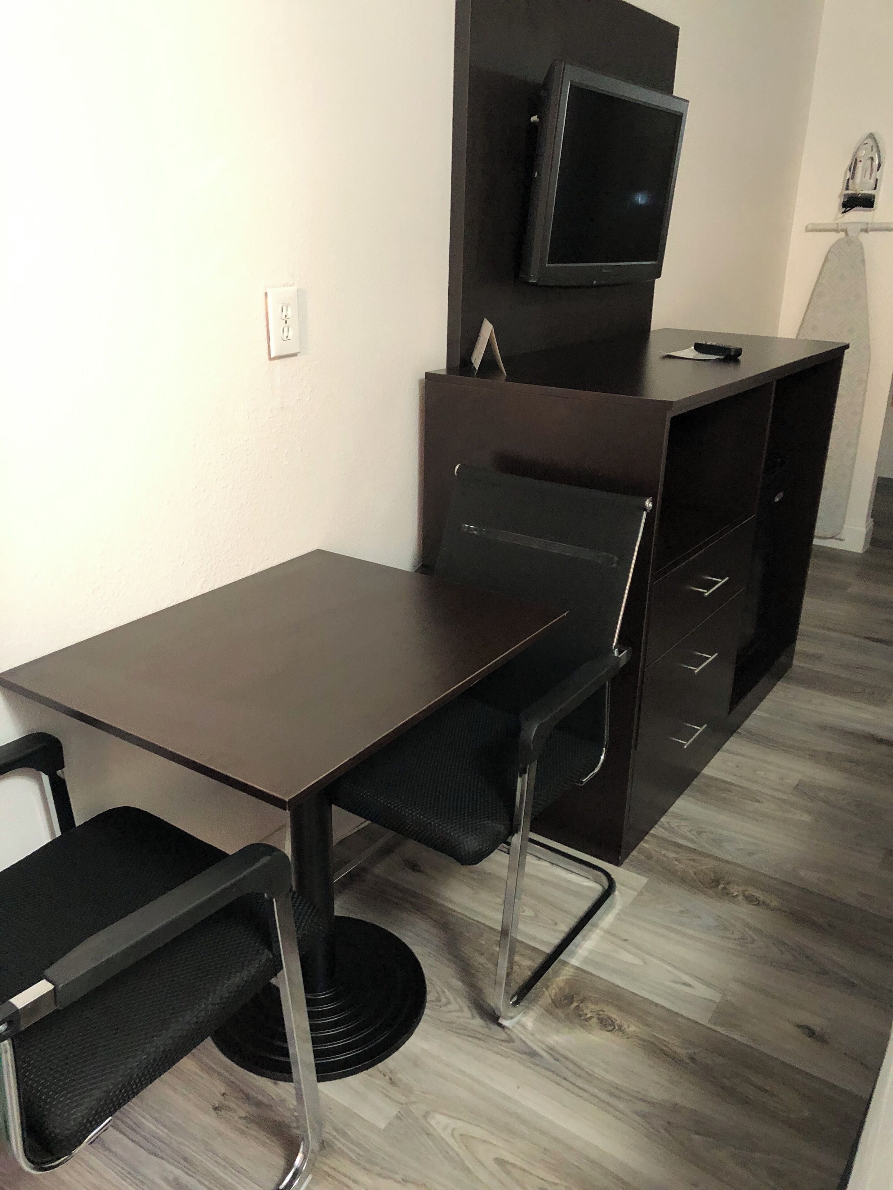 Wifi gratis y ropa de cama 