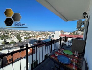 Outdoor dining - Ático de 1 habitación con vista al mar de 360° (Cabo San Lucas)