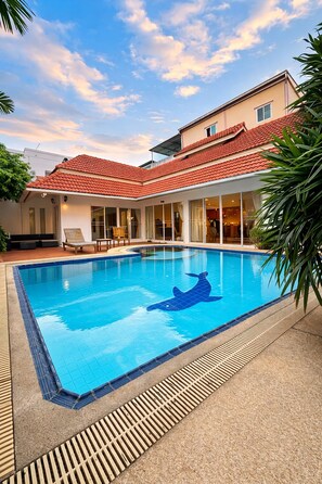 Pool - Tropical Private Villa 2 (Pattaya City)