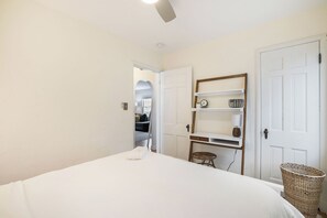 2 Schlafzimmer, Bügeleisen/Bügelbrett, Reisekinderbett, WLAN