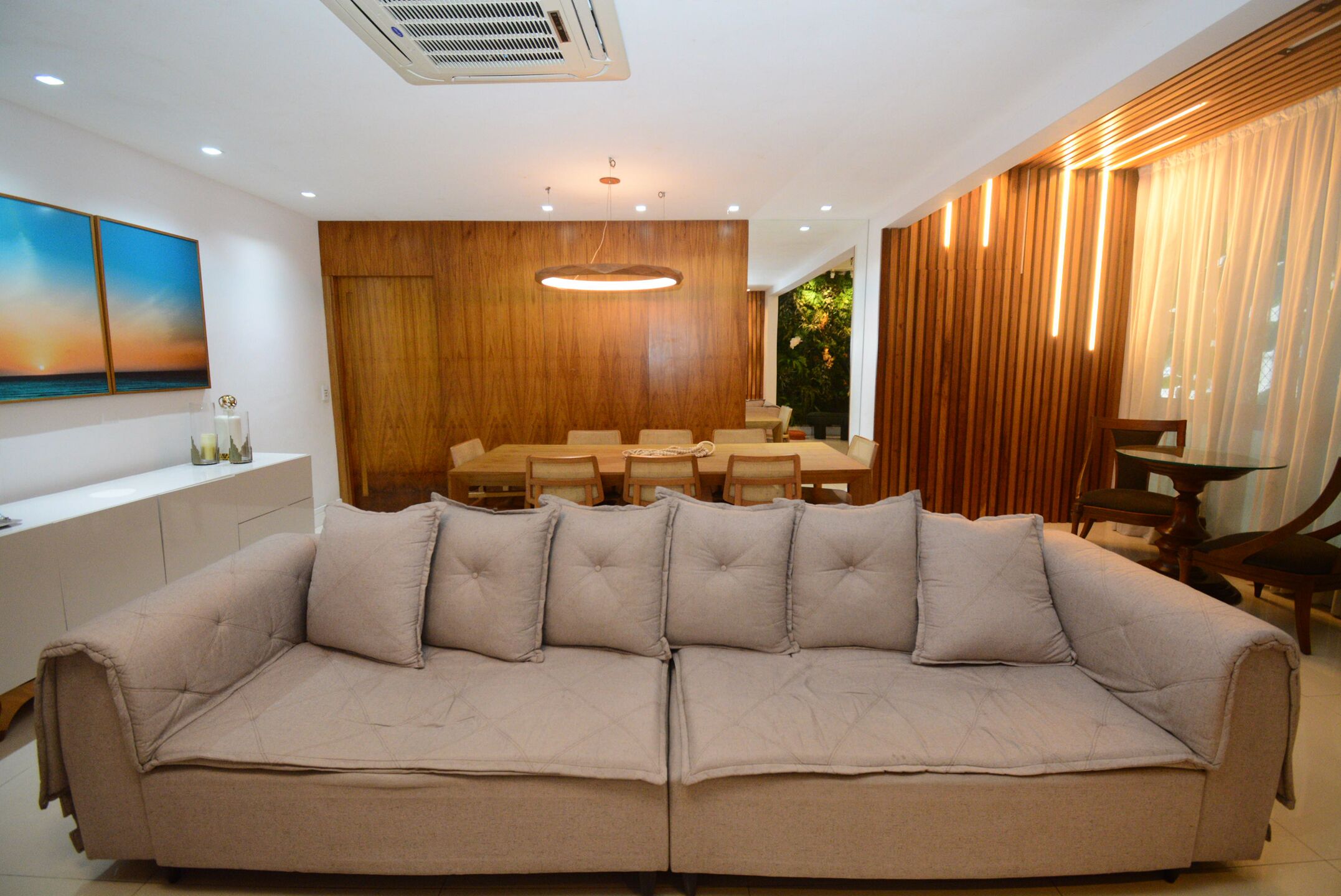 リビング エリア