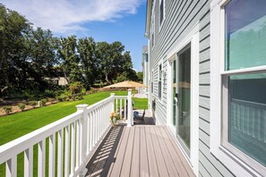 Terrace/patio - Modern Home in the Heart of KDH, Minutes to Beach & More! (Kill Devil Hills)