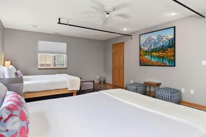 3 bedrooms, desk, iron/ironing board, WiFi - HotTub•Sauna•ColdPlunge | Downtown Townhouse (Leavenworth)