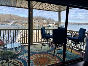 Outdoor dining - HOA pool, dock with boat slip (Lake Ozark)