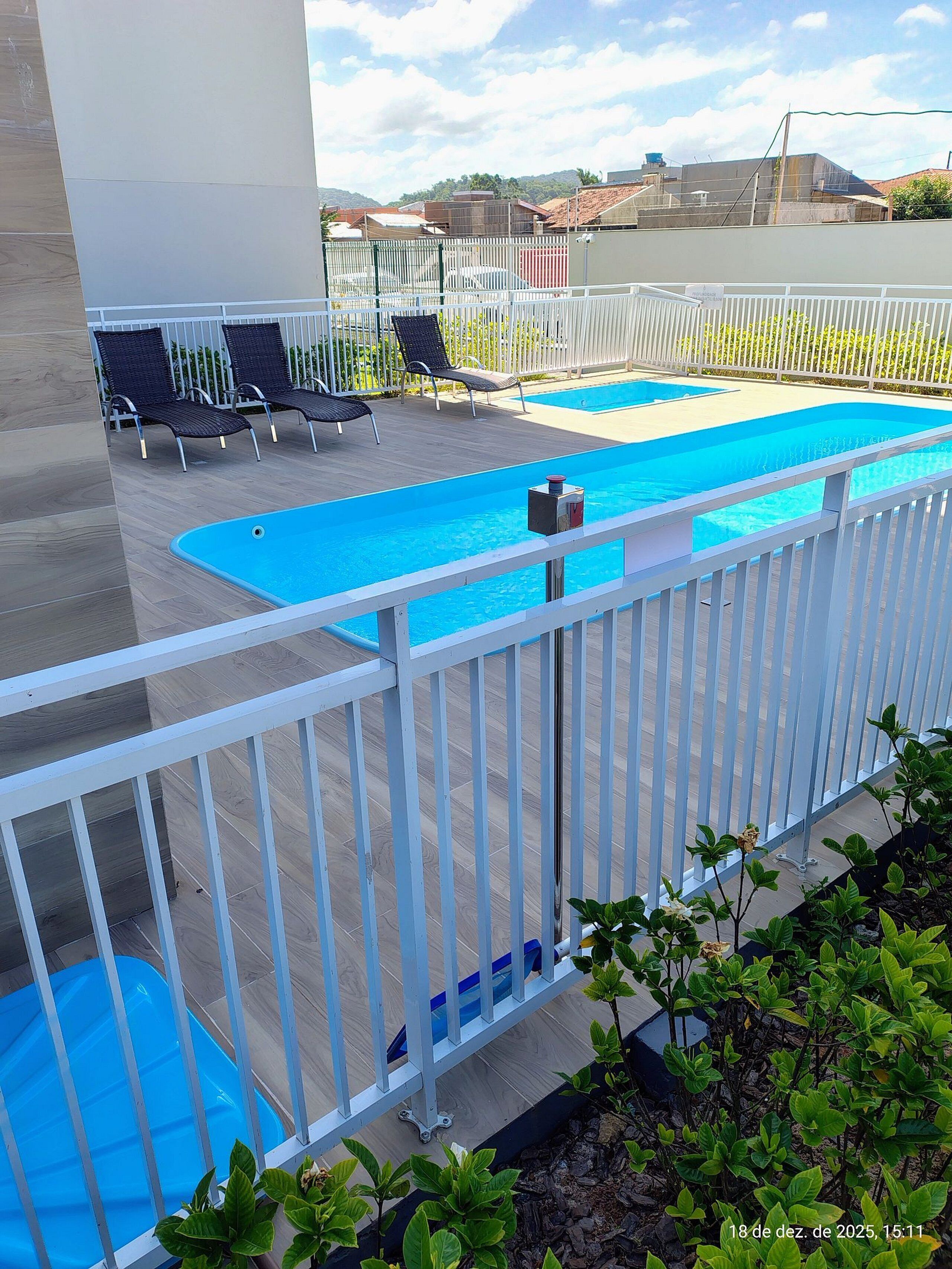 Basic Apartment | Pool