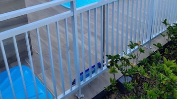 Basic Apartment | Pool