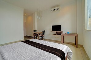 Deluxe Double Room - OYO 170 RBN Stays (Jakarta)