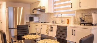 Oshawa Two Bedroom Private Suite - New, Clean & Comfortable