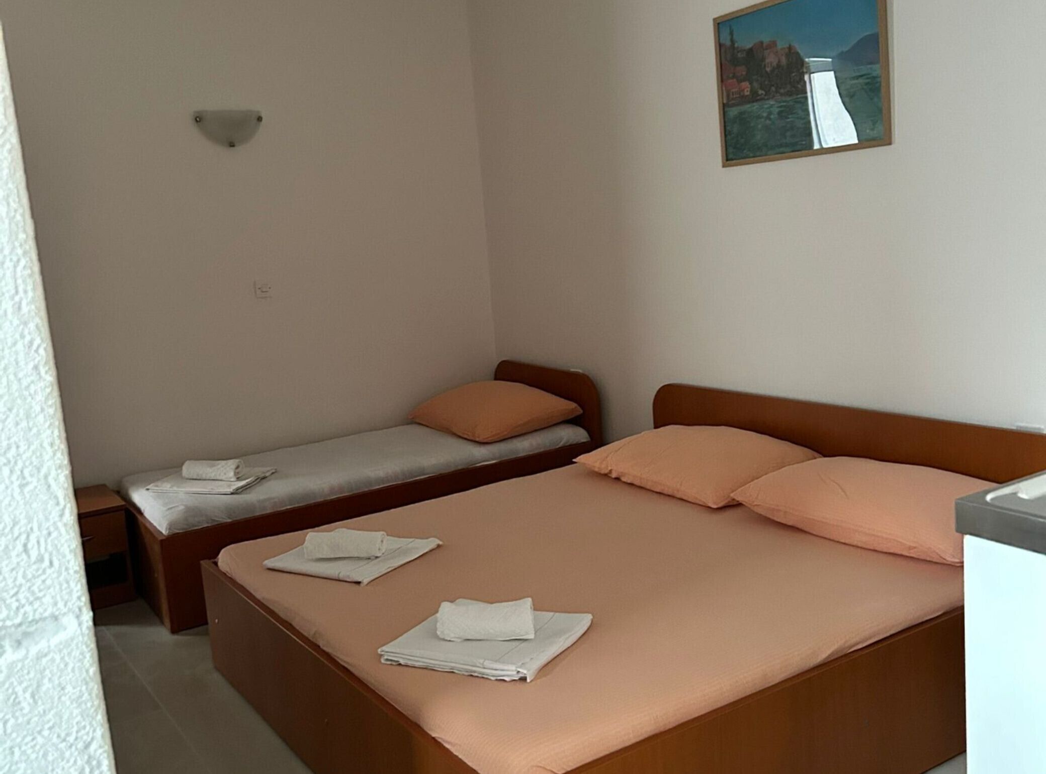 Accès Internet, draps fournis