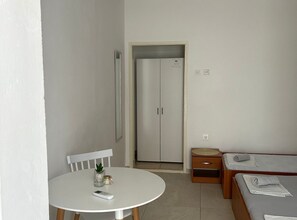 Accès Internet, draps fournis