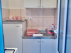 Fridge, microwave, stovetop, cookware/dishes/utensils - Apartments Adriana - Two bedroom apartment 57 (Podaca)