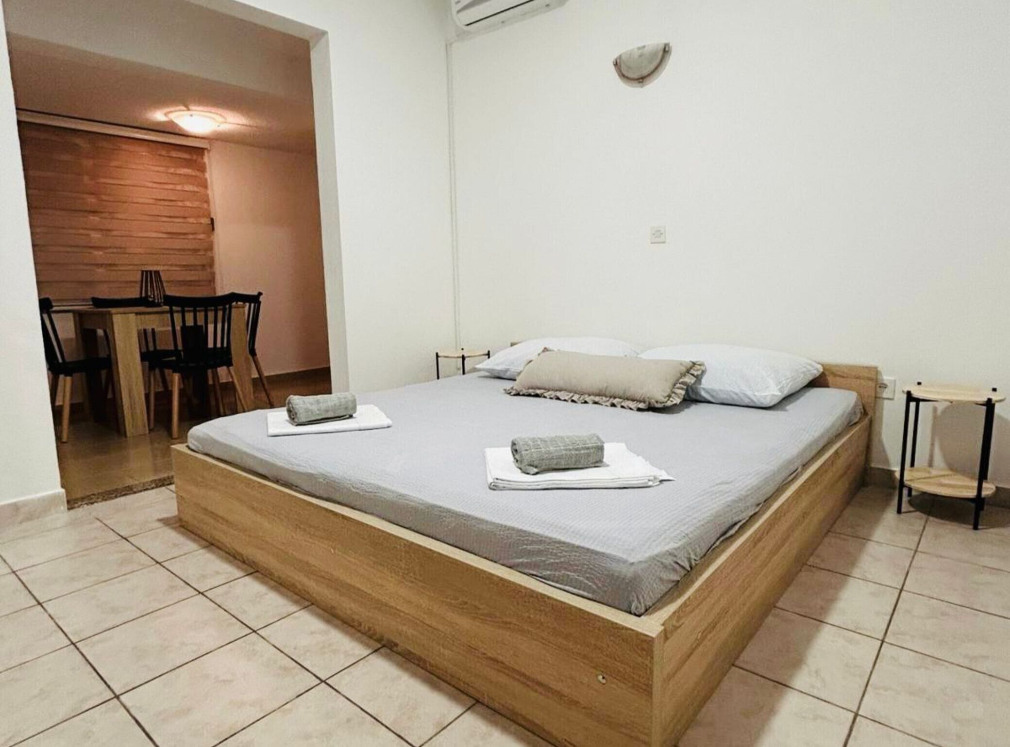 Accès Internet, draps fournis