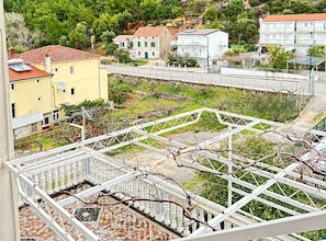 Property grounds - Apartments Adriana - One bedroom apartment Ružica 1 (Podaca)