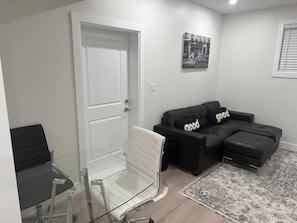 Living area - Quaint 2-bedroom building with AC in Prince George (Prince George)