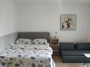Internet, bed sheets - Comfort Apartment Baruna Filipovića - Studio Apartment With Balcony (Zagreb)