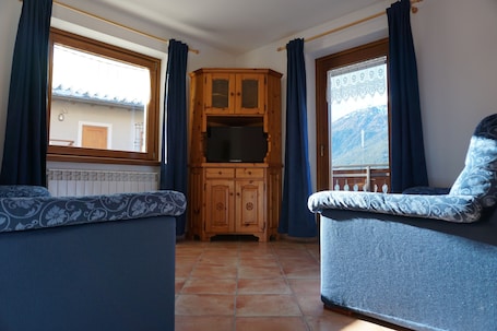 Living area. Baita la Malgheta - Bormio, mountains, skiing and relaxation
