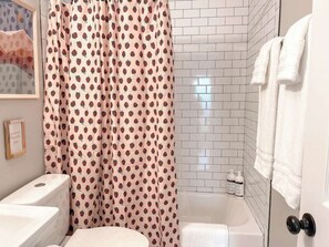 Shower, hair dryer - - The Magnolia - Fort Worth, TX | Same Day Booking (Fort Worth)
