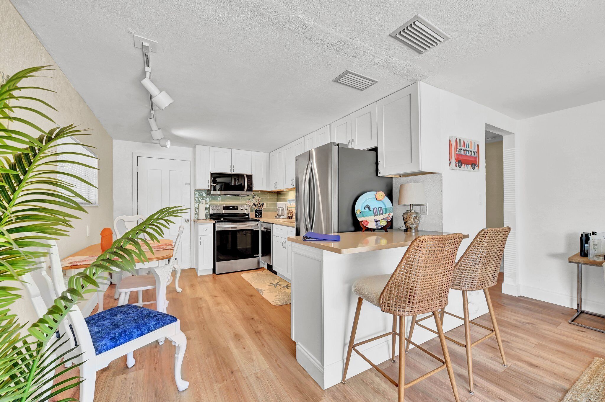 Microwave, oven, stovetop, dishwasher