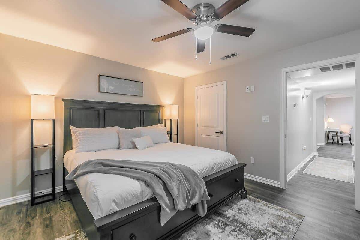 Fer et planche à repasser, Wi-Fi, draps fournis