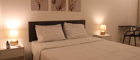 3 chambres, fer et planche à repasser, Wi-Fi gratuit, draps fournis