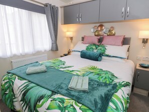 2 bedrooms, free WiFi, individually decorated, individually furnished - The Haven (New Quay)
