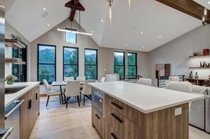 Interior - Luxury 3-bedroom Luxury Townhome, downtown Breckenridge (Breckenridge)