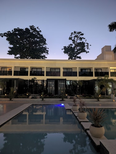 The Garden Hotel Mandeville