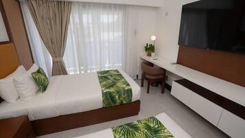 Comfort Double or Twin Room, Garden View | In-room safe, desk, laptop workspace, blackout drapes