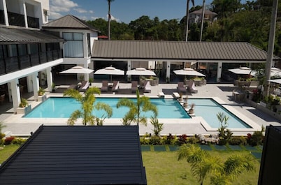 The Garden Hotel Mandeville