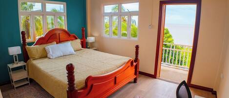 エグゼクティブ スイート バルコニー オーシャンビュー | デスク、ノートパソコン用作業スペース、遮光カーテン、WiFi (無料)