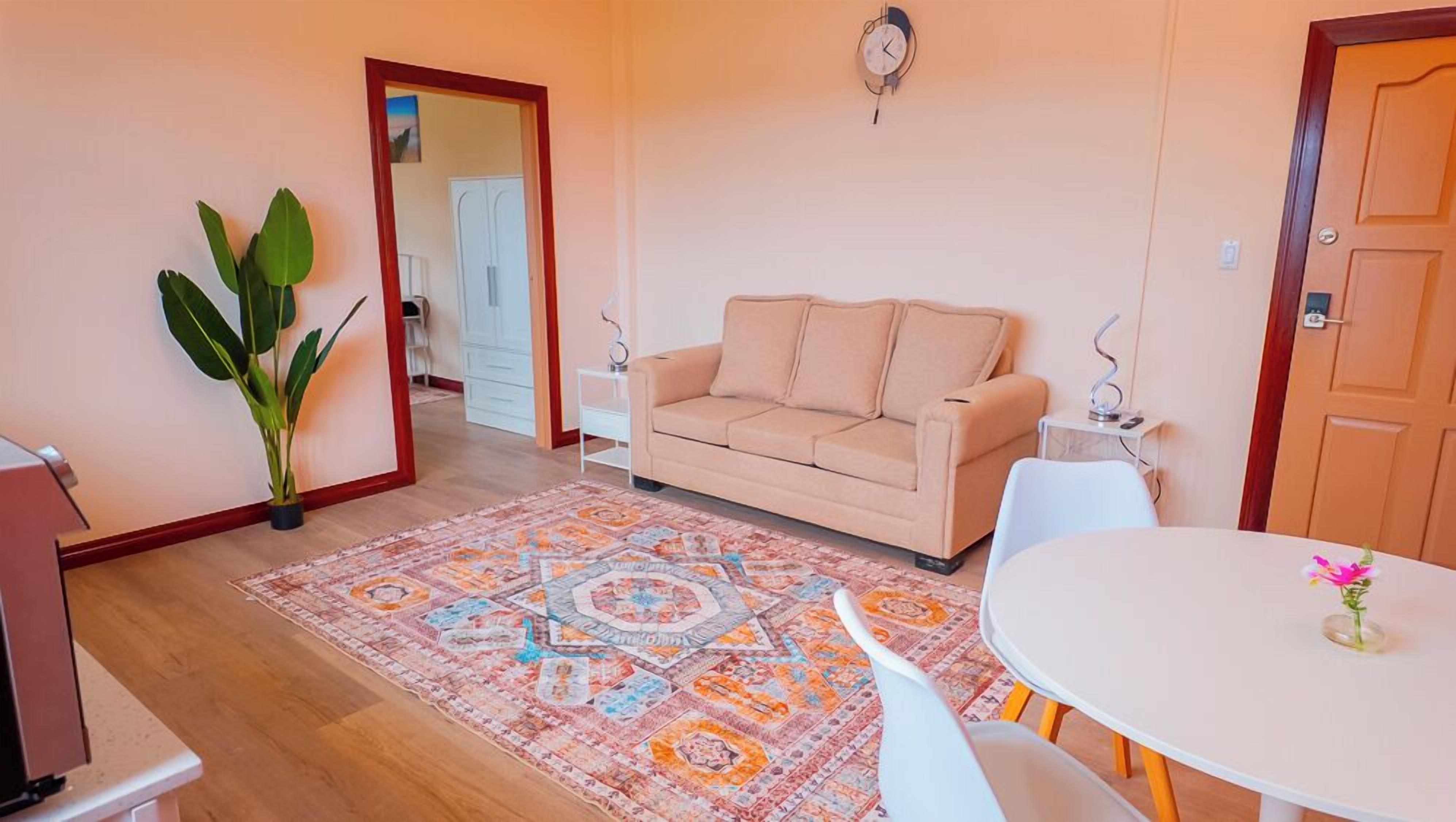 Executive Suite, Balcony, Ocean View | Living area