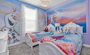 6 Schlafzimmer, Bügeleisen/Bügelbrett, kostenloses WLAN, Bettwäsche