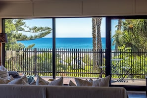 Pemandangan dari hartanah