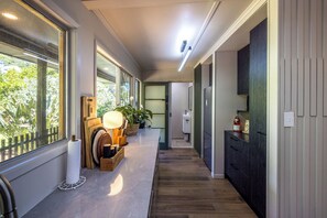 Comfort House, Sea View | Dapur peribadi | Cerek elektrik, pembakar roti