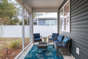 Terrace/patio - Gigi's Getaway: Early Bird Special! (Oak Island)