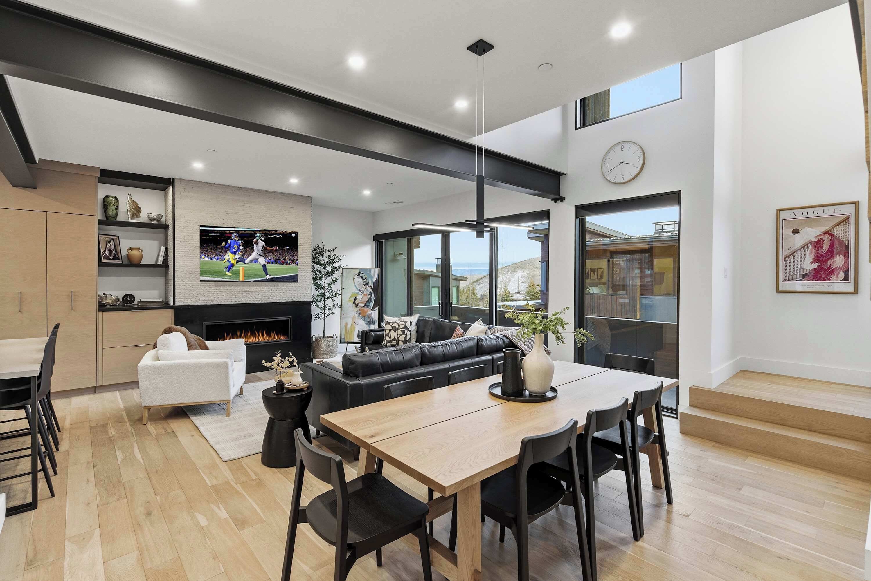 المنشأة من الداخل