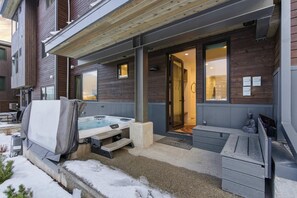 Terrace/patio - Walk to Sunrise Gondola • 5BR Townhome w/ Hot Tub (Park City)