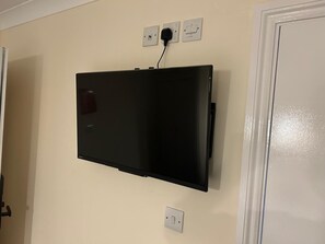 Desk, free WiFi - Shabi inn (Ilford)