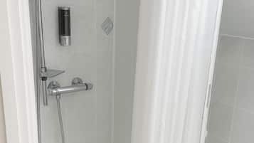 Shower, towels, soap, shampoo