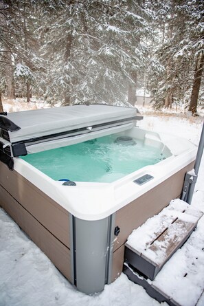 Bañera de hidromasaje exterior