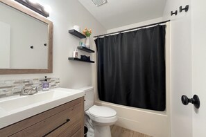 Shower, hair dryer, towels, soap - 4BR Retreat Great for Groups with Office Space, Fire Pit & Large Fenced Yard (Wichita)