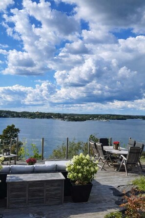 Outdoor dining - Unique Mountain Seaview Villa with large kitchen (Stockholm)