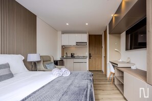 1 bedroom, desk, iron/ironing board, WiFi - NOK Bright 1BR Living in Parque la 93 (Bogotá)