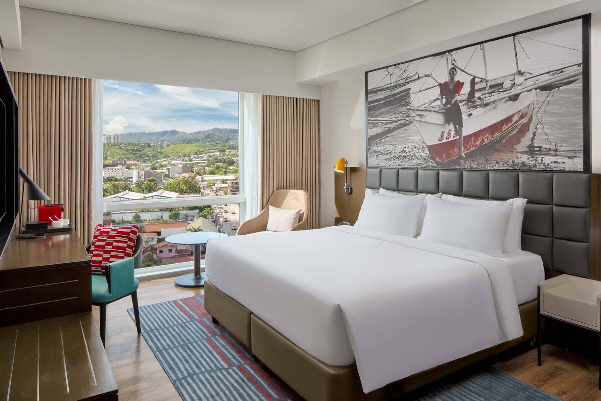 Free minibar items, in-room safe, soundproofing, iron/ironing board